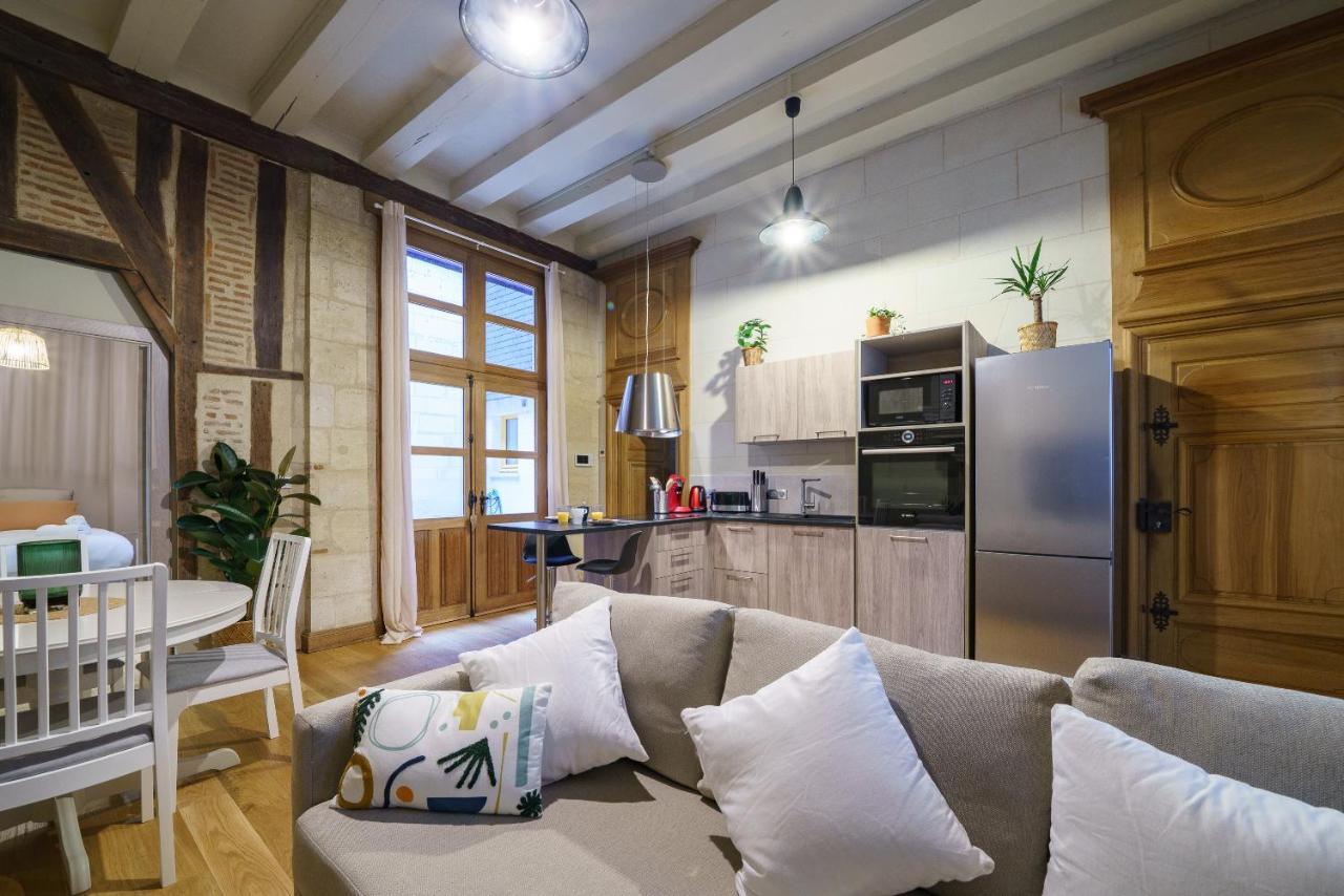Ferienwohnung La Cour Du Grand Marche Tours Exterior foto