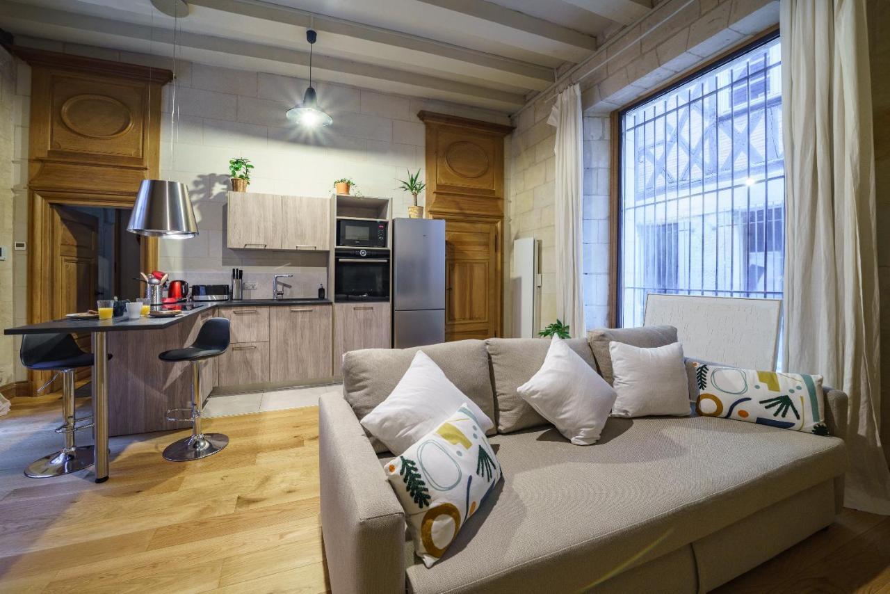Ferienwohnung La Cour Du Grand Marche Tours Exterior foto